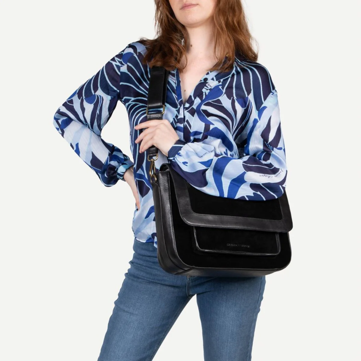 Cowboysbag Jarell Schwarz Leder Umhängetasche 3449-000100 - Image 2