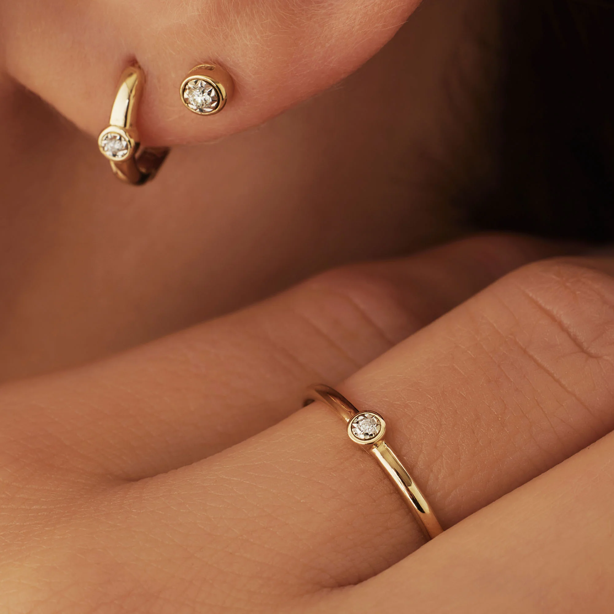 Isabel Bernard De La Paix Inaya 14 Karat | Gold Ohrstecker | Diamant 0.04 Karat | IBD360026 - Image 6