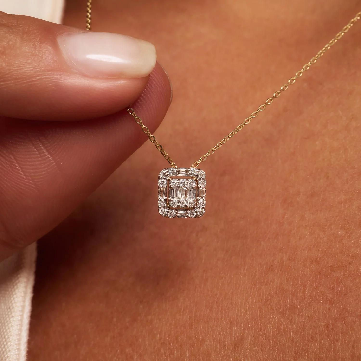 Isabel Bernard De la Paix Elena 14 Karat Goldkette mit Diamant 0.18 ct IBD350030 - Image 2