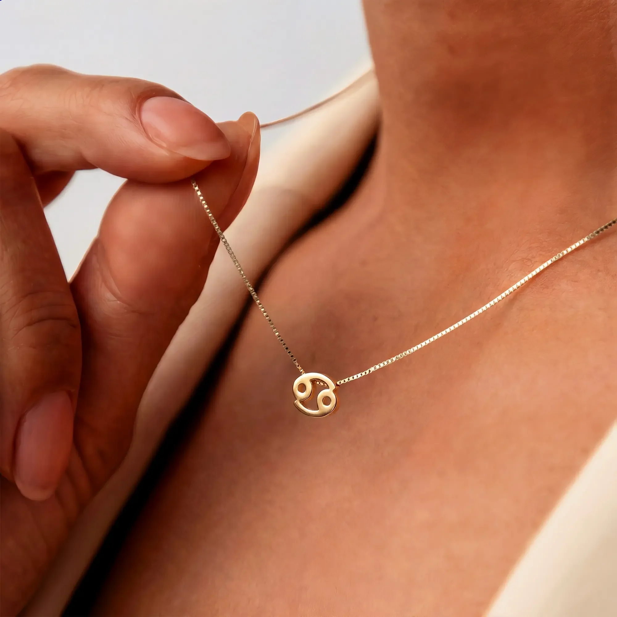Isabel Bernard Étoiles d’Or Cancer 14 Carat Gold Venetian Necklace With Horoscope IB340181 - Image 2