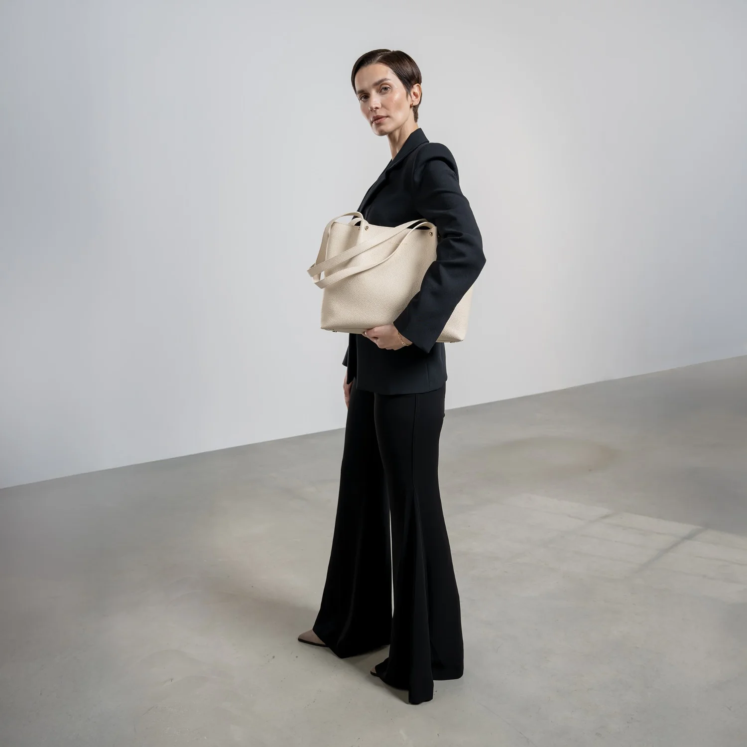 Isabel Bernard Honoré Nata Cremefarbener Leder Shopper aus Kalbsleder IB25086-070 - Image 3