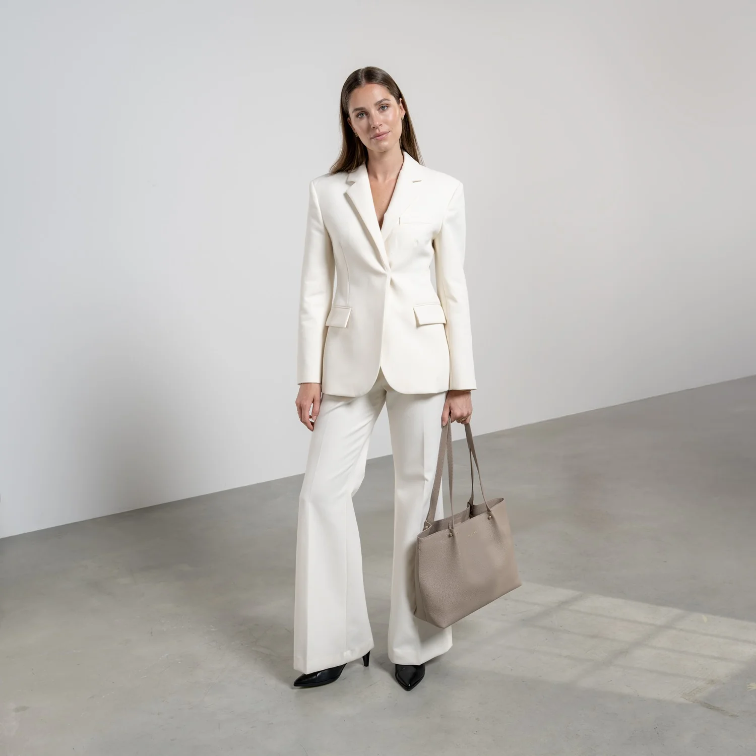 Isabel Bernard Honoré Nata Taupe Leder Shopper aus Kalbsleder IB25086-078 - Image 3