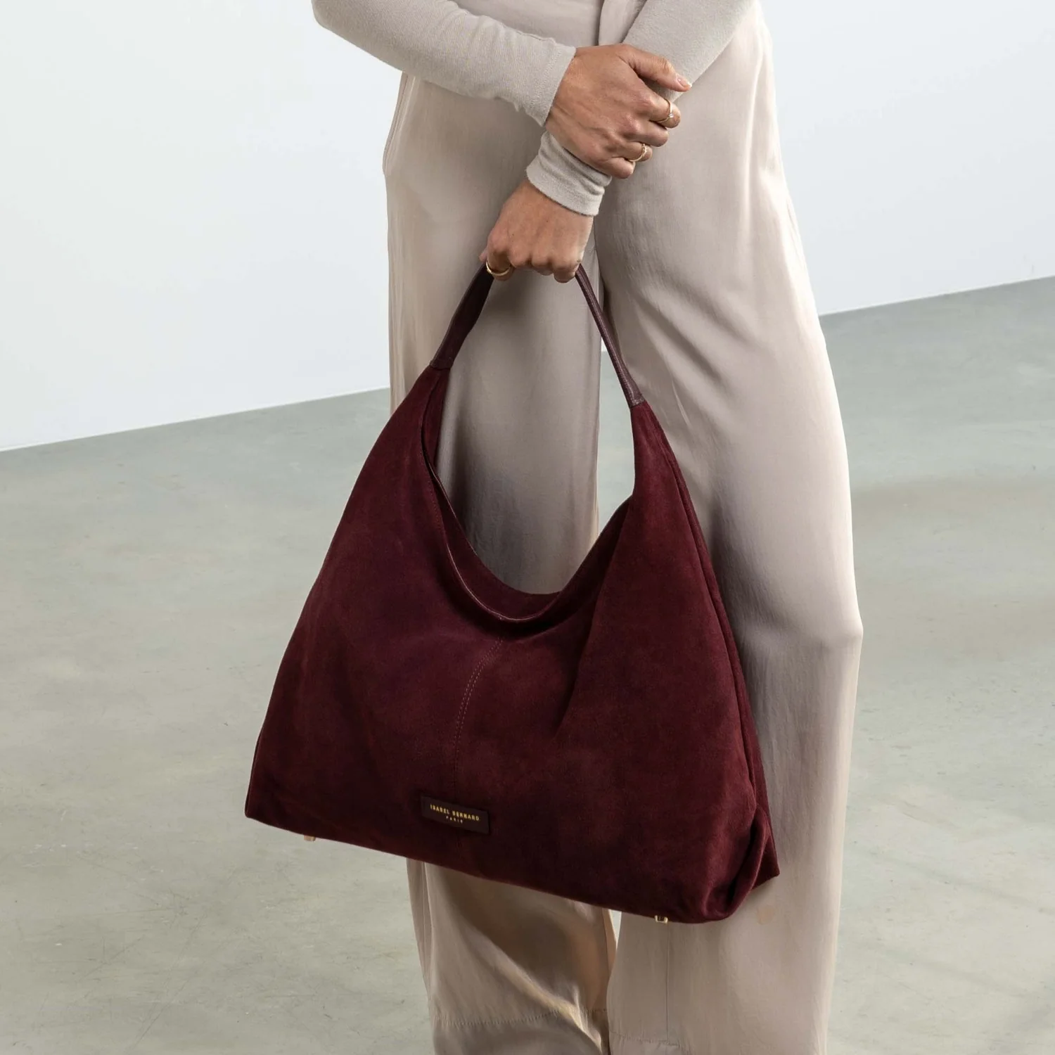 Isabel Bernard Honoré Grace bordeauxrote Wildleder-Schultertasche IB25093-152 - Image 3