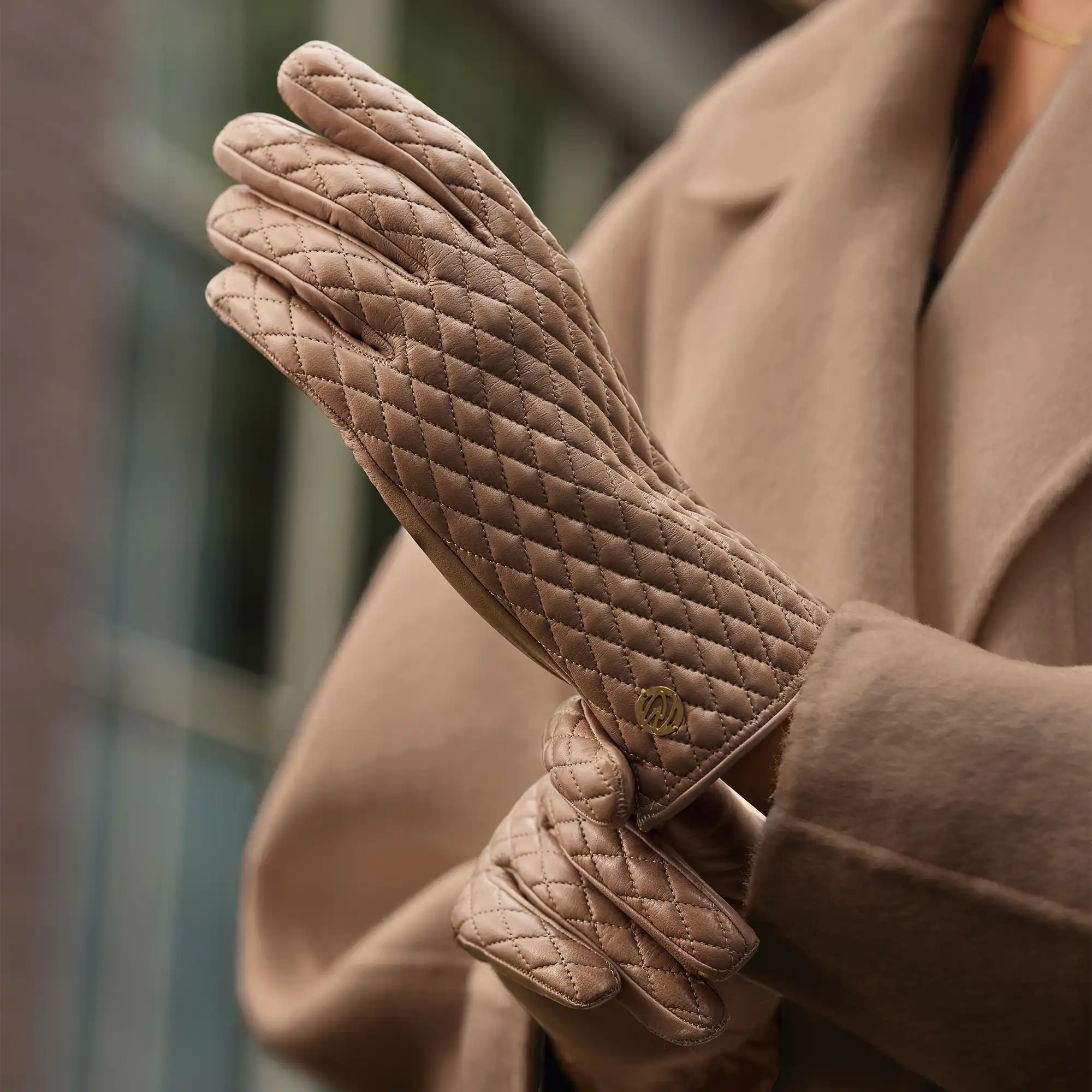 Isabel Bernard Honoré Rosette Taupe Ziegenfell Leder Handschuhe IB67002-378-7 - Image 3