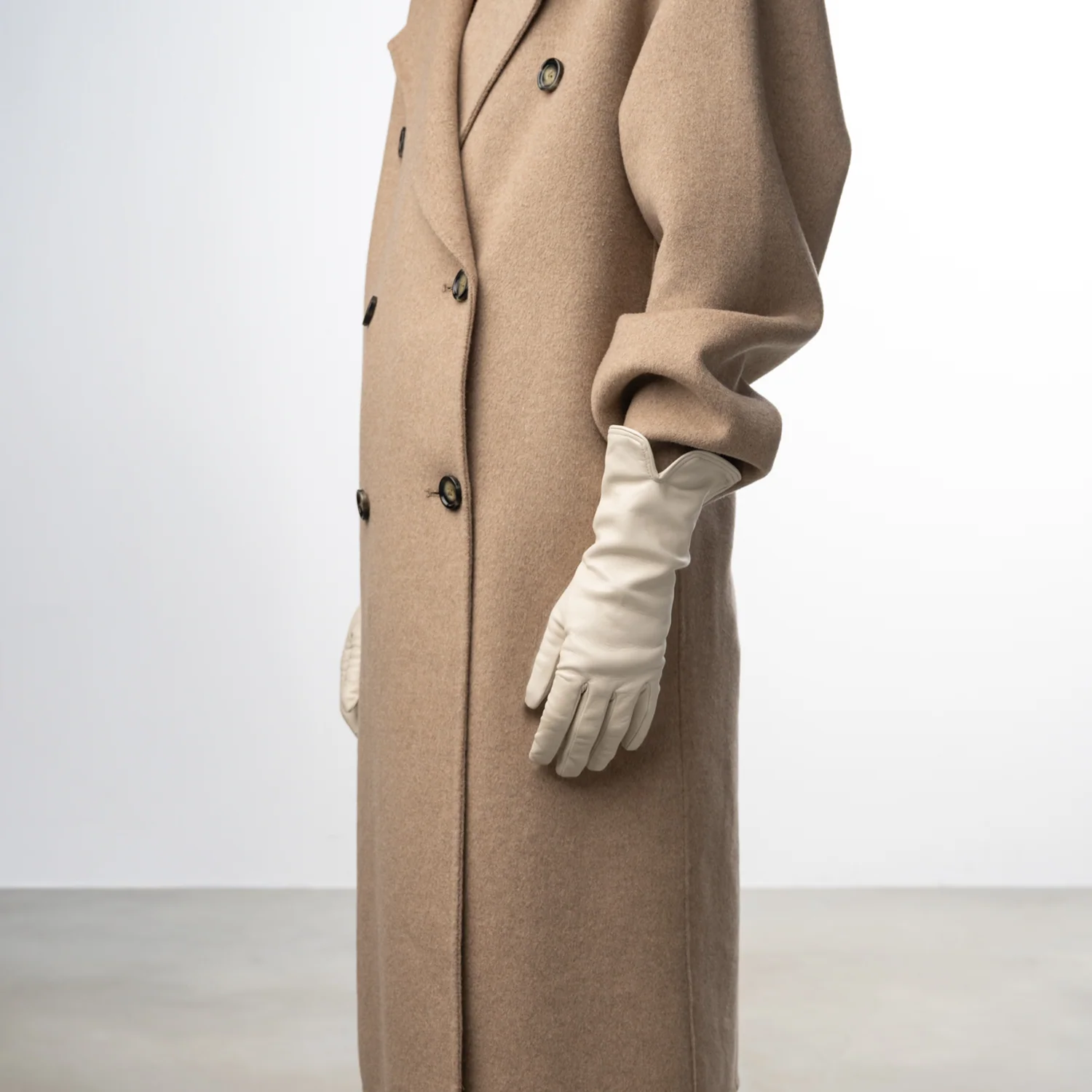 Isabel Bernard Honoré Sylvie cremefarbene Lederhandschuhe aus Ziegenleder IB67004-372-7 - Image 3