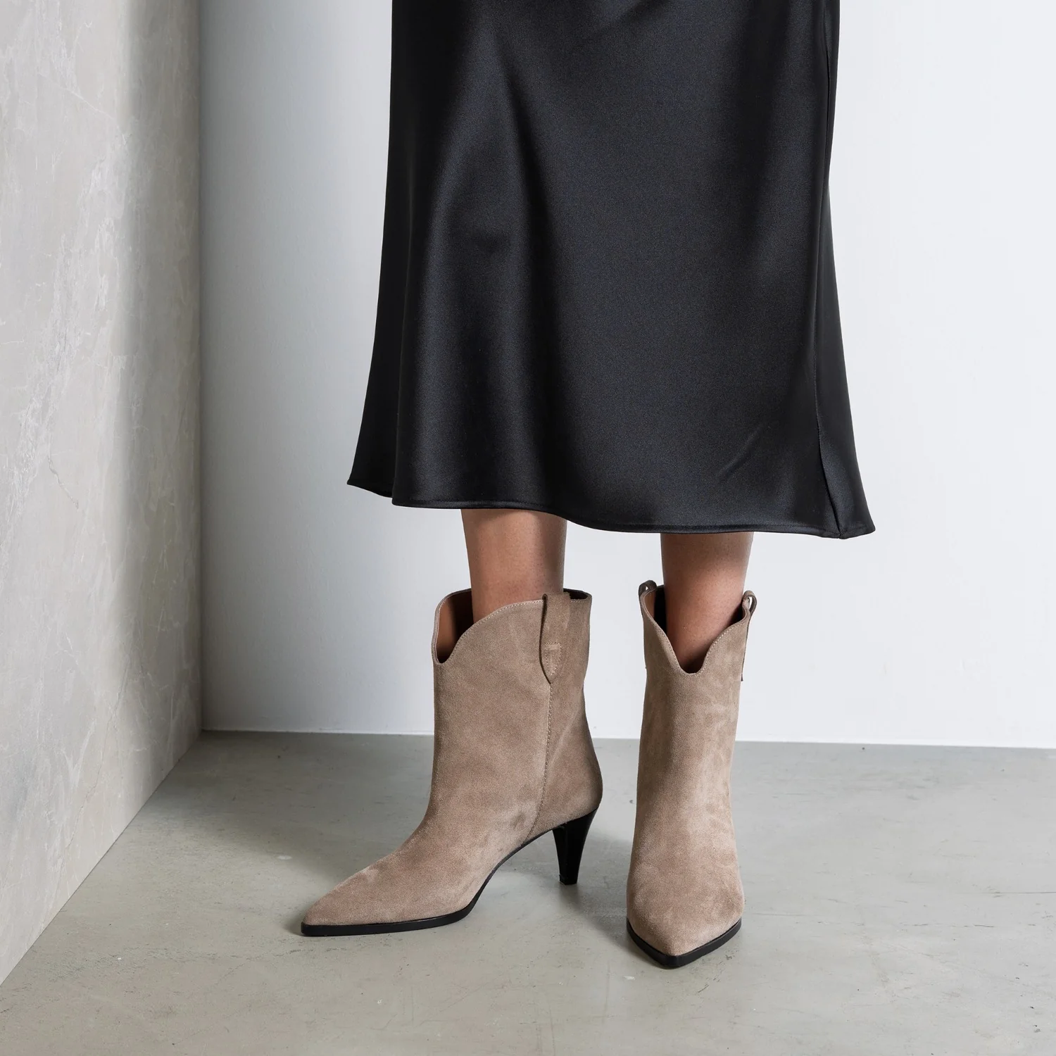 Isabel Bernard Vendôme Louane Taupe Suede Stiefel IB53009-178-40 - Image 2