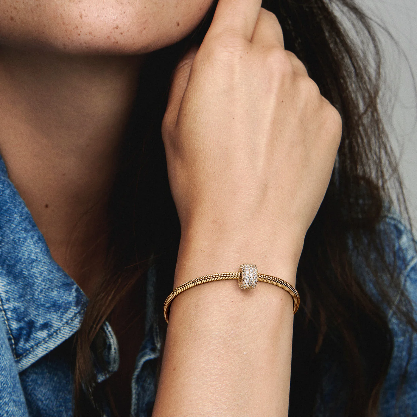 Pandora Moments Goldfarbene Charm 762820C01 mit 585er Golden Plattierung - Image 3